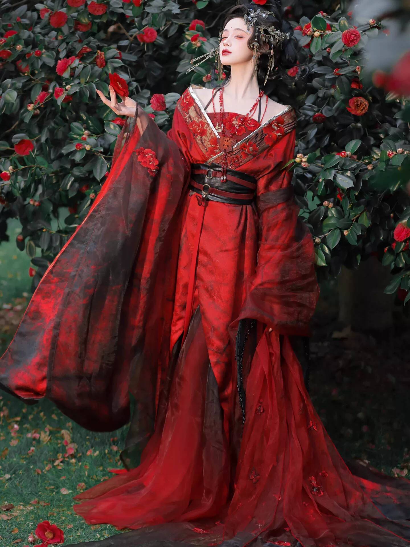 Yeni Datura Kırmızı Hanfu Kadı - Embroidery Knit incelemesi ve fiyatı